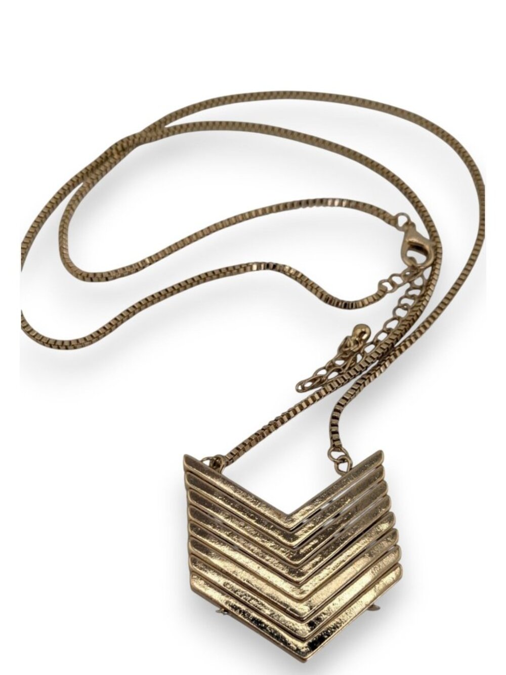 Glam Geometric Metal Gold Chevron Pendant Necklace 27 Inch Like New
